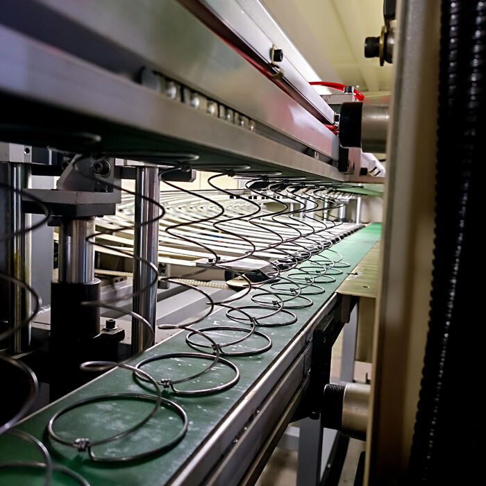 1.3-1.6mm ワイヤー直径マットレスライン ボネルスプリングと4-7ターンコンヴォルション